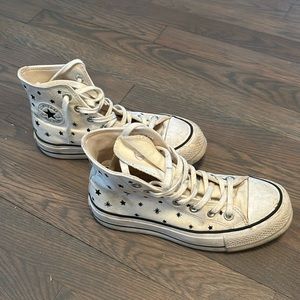 Converse Taylor chuck high top size 5 VGUC